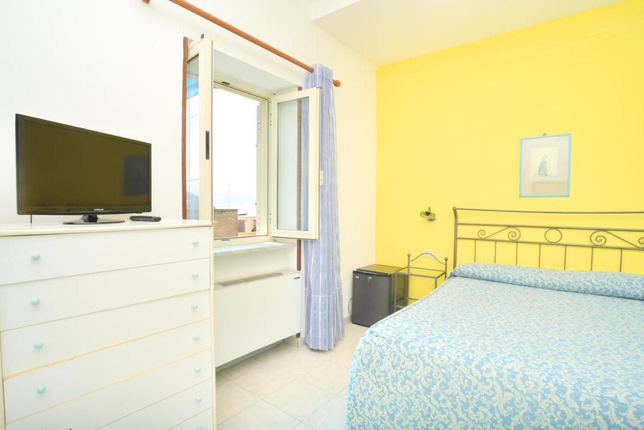 Hotel Celeste بروسيدا المظهر الخارجي الصورة