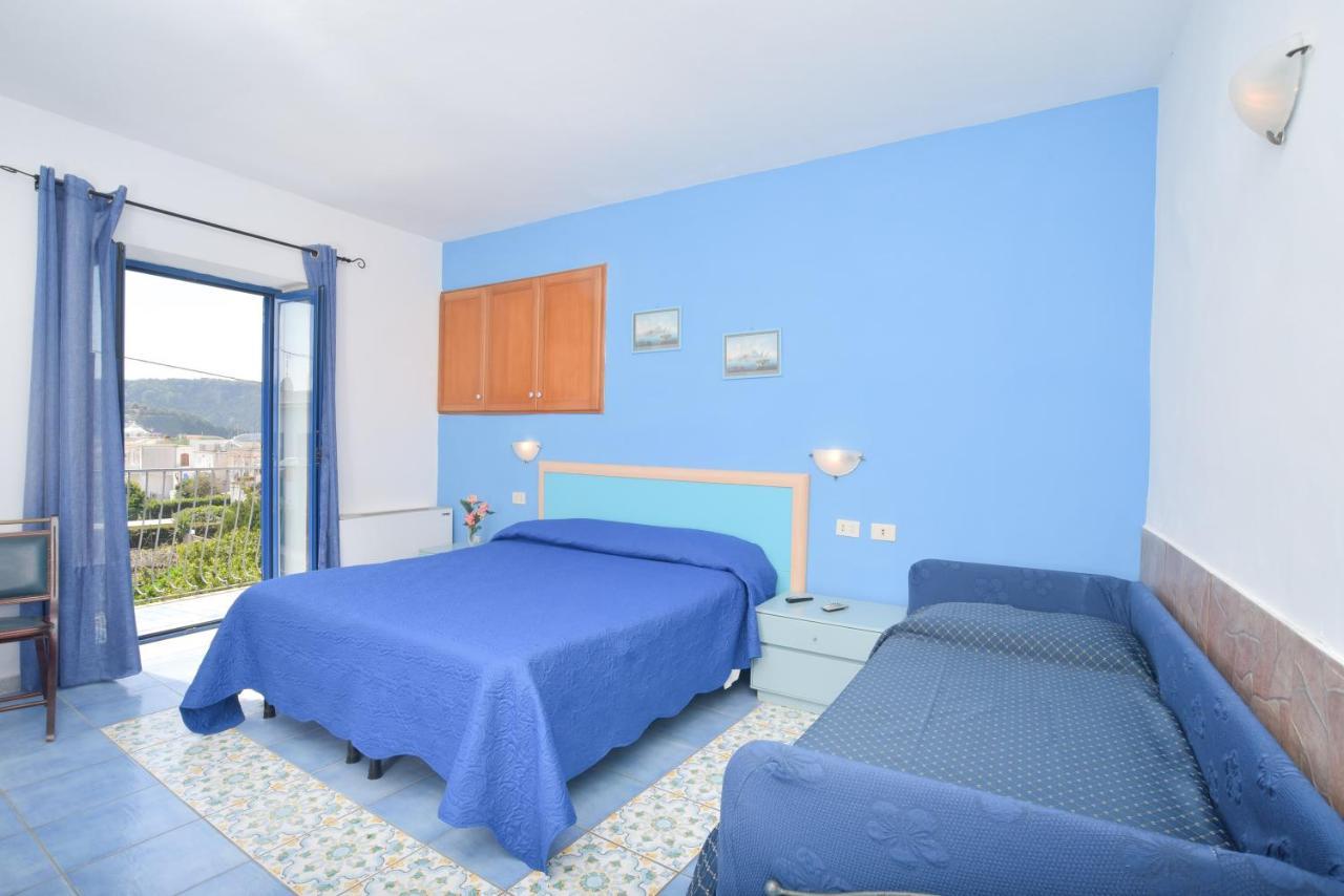Hotel Celeste بروسيدا المظهر الخارجي الصورة