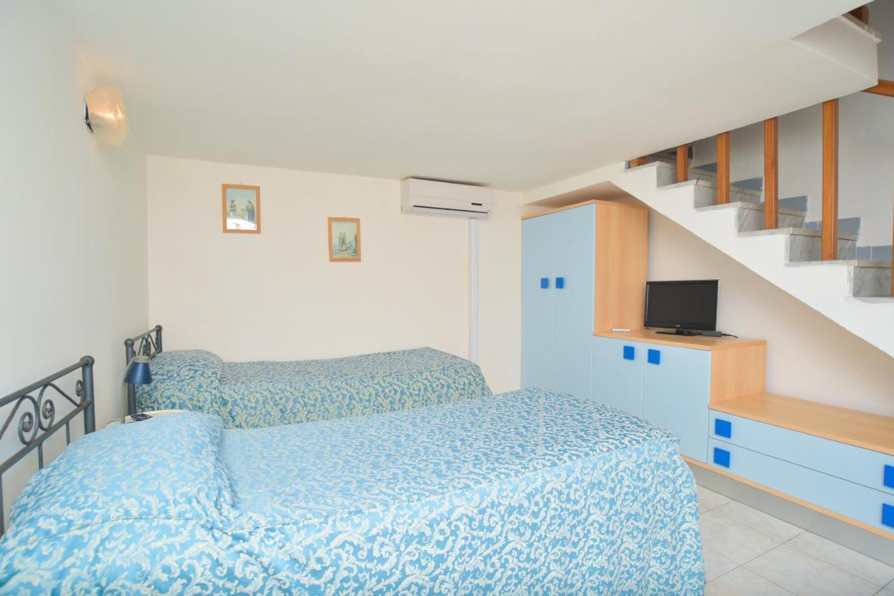 Hotel Celeste بروسيدا المظهر الخارجي الصورة