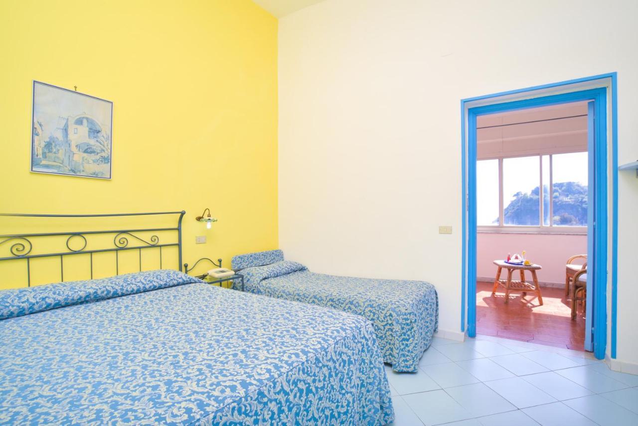 Hotel Celeste بروسيدا المظهر الخارجي الصورة