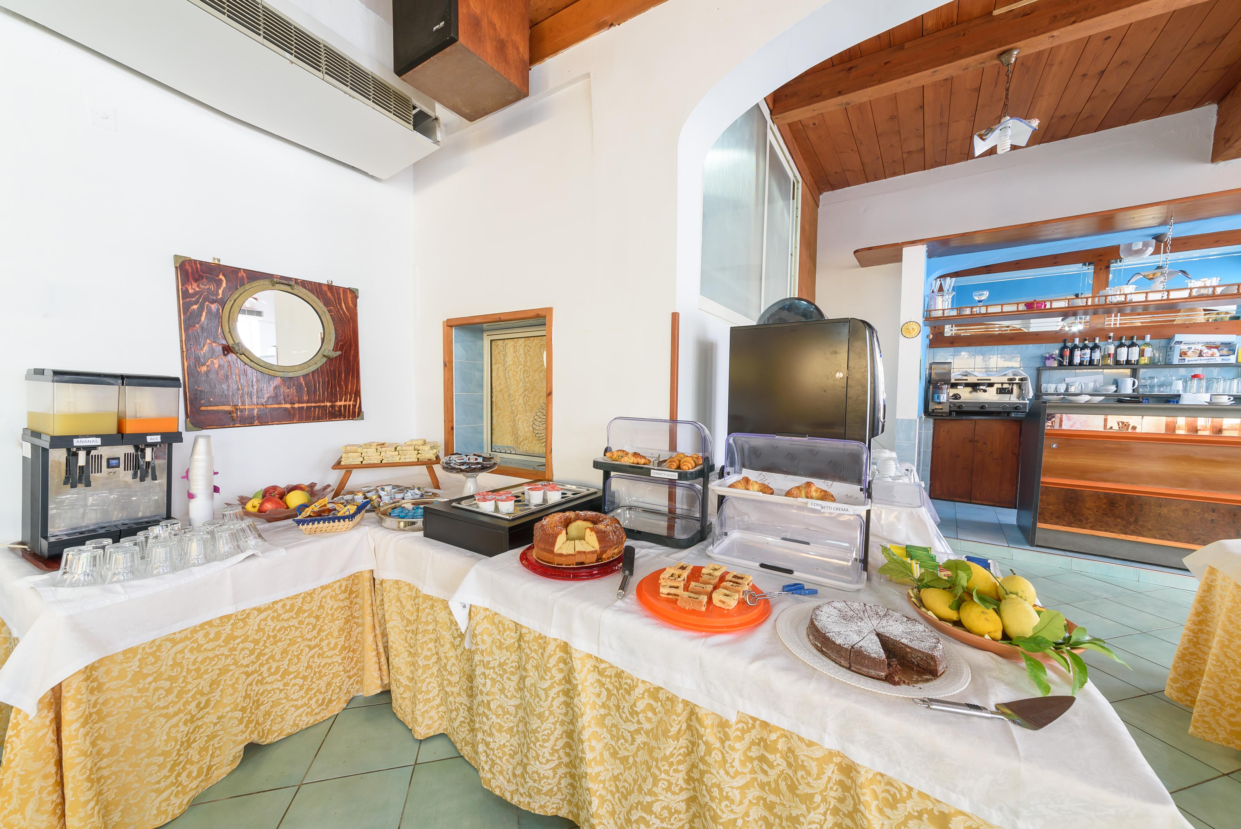 Hotel Celeste بروسيدا المظهر الخارجي الصورة