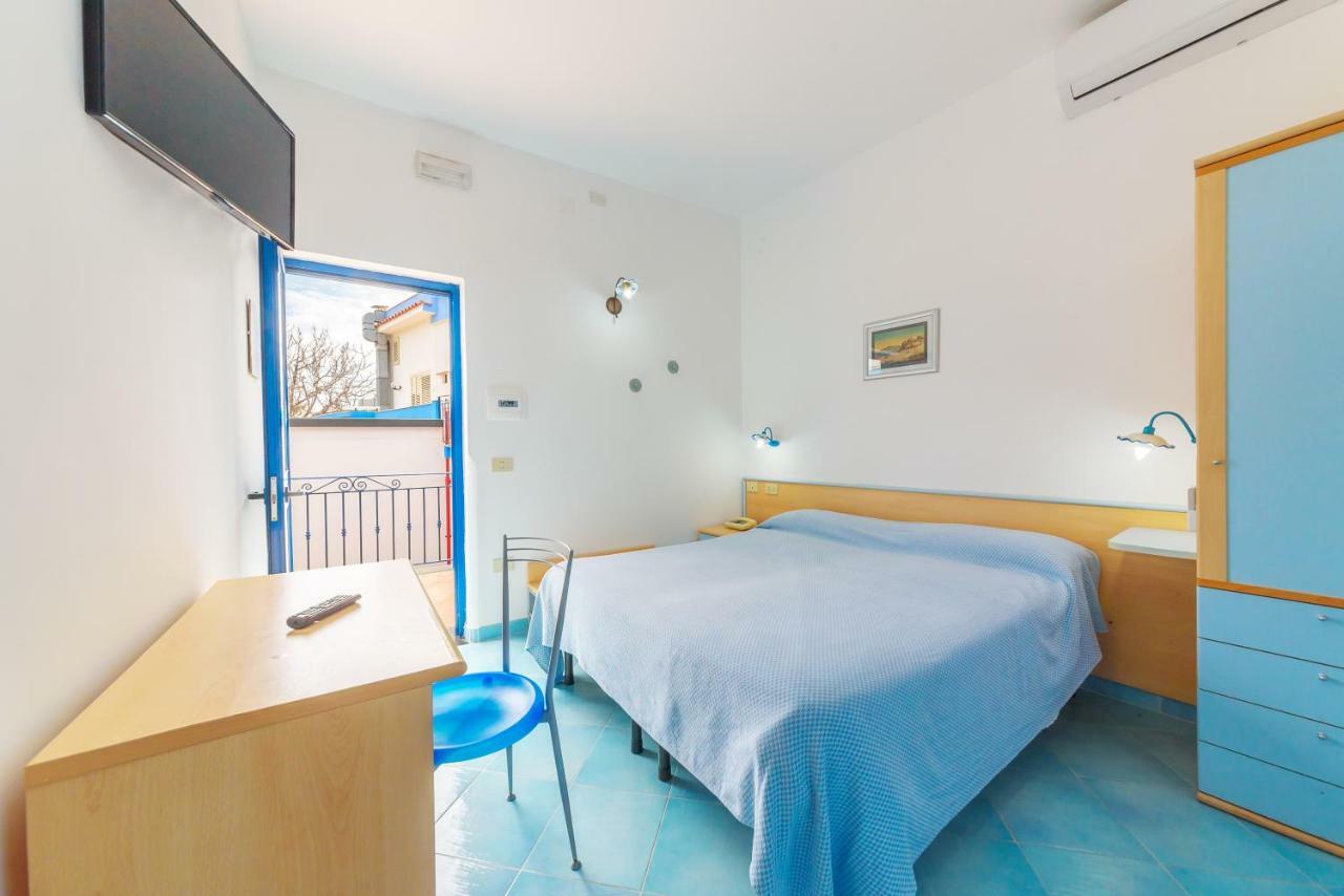 Hotel Celeste بروسيدا المظهر الخارجي الصورة