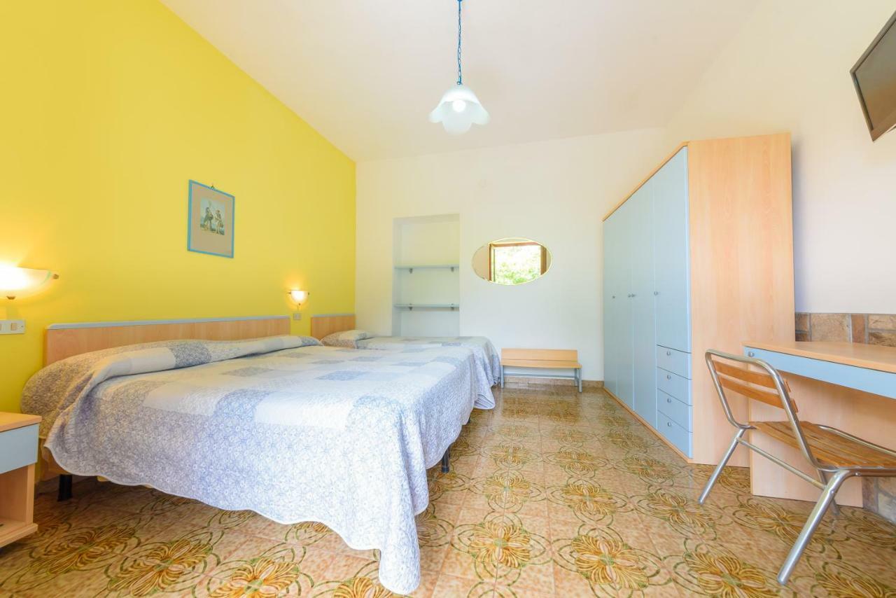 Hotel Celeste بروسيدا المظهر الخارجي الصورة